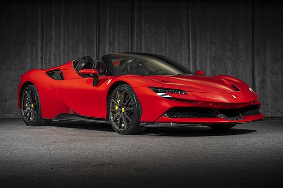 Ferrari SF90 Spider 3 of 5