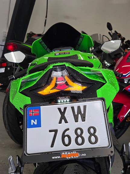 Kawasaki Ninja ZX-10R 7 of 7