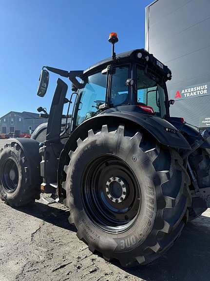 Valtra Q305 2023, kr 2 099 000,-