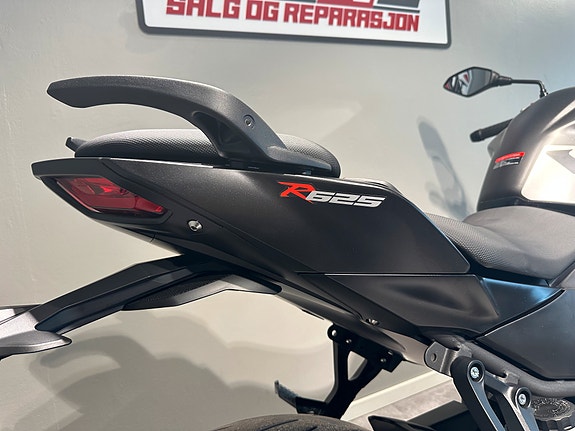 VOGE 625 R 25 of 30