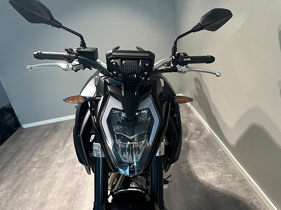 VOGE 625 R 16 of 30