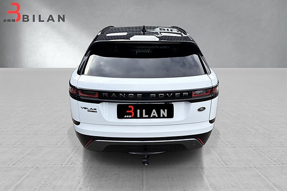 Land Rover Range Rover Velar 13 of 30
