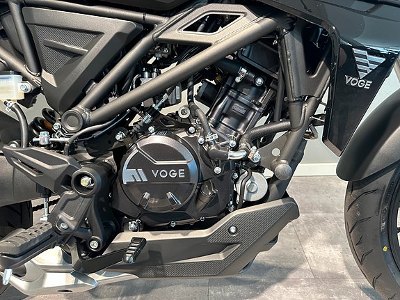 VOGE 125R 21 of 30