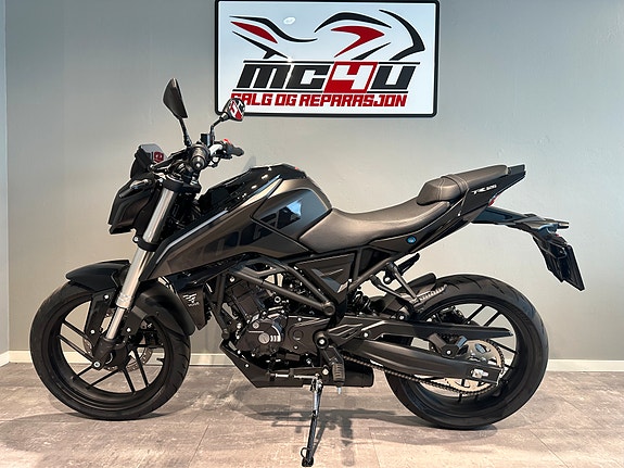 VOGE 125R 13 of 30