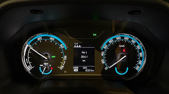 Maxus T90 EV 15 of 27