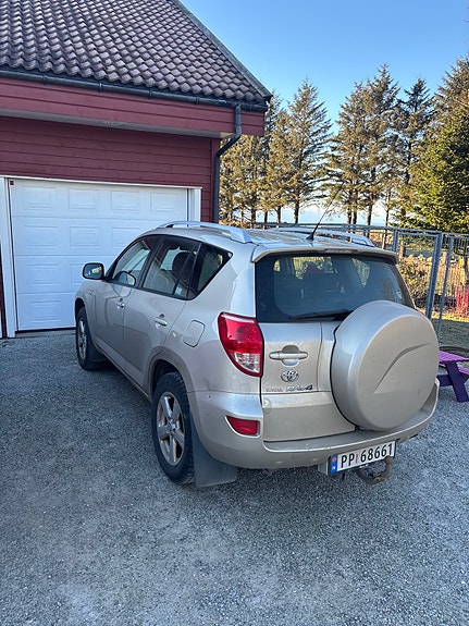 Toyota RAV4 biler | FINN