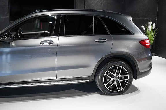 Mercedes-Benz GLC350 e 5 of 5