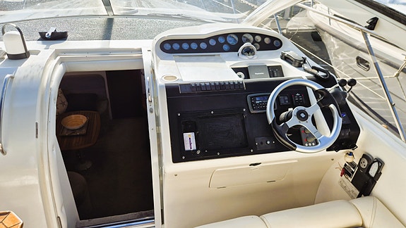 KLASSIKER: Princess V 42 - 590 timer etter overhaling - Autopilot- GI BUD! 10 of 30