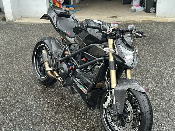 Ducati Streetfighter 848 3 of 5