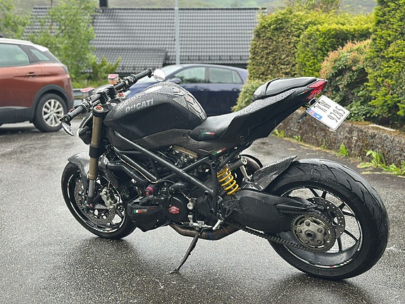 Ducati Streetfighter 848 4 of 5