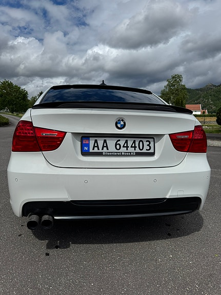 BMW 325i 10 of 30