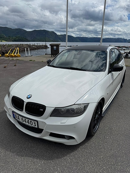 BMW 325i 4 of 30