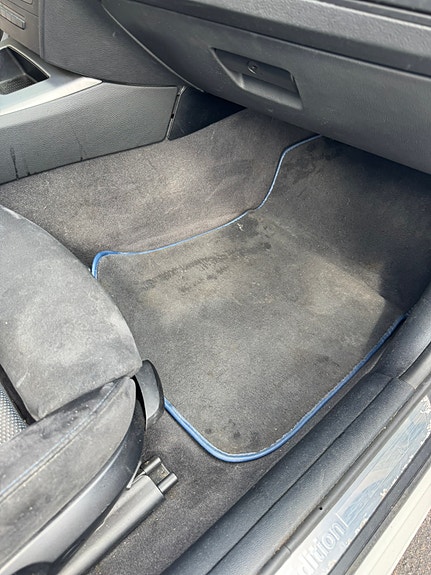 BMW 325i 25 of 30