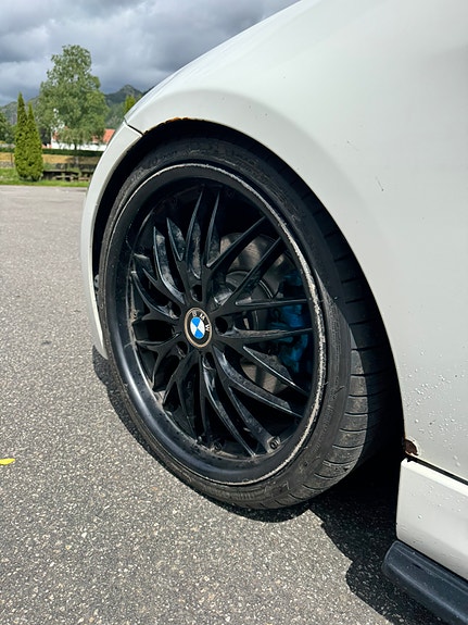 BMW 325i 30 of 30