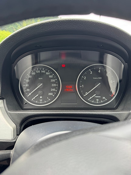 BMW 325i 17 of 30
