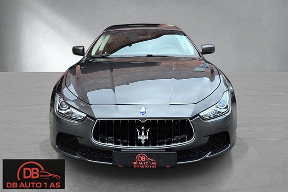 Maserati Ghibli 3 of 5