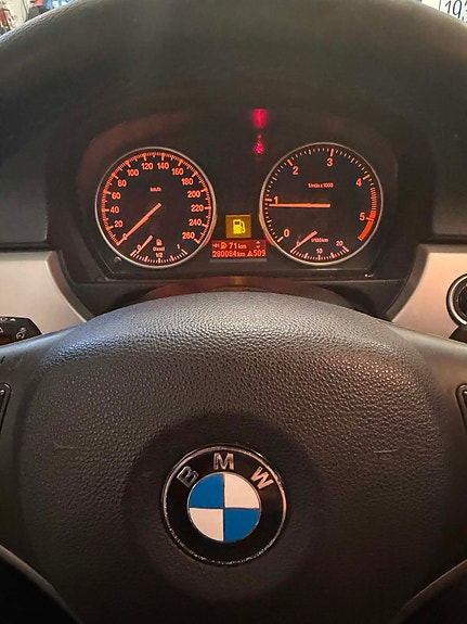 BMW 318d 20 of 30
