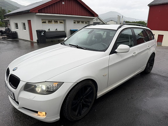 BMW 318d 5 of 30