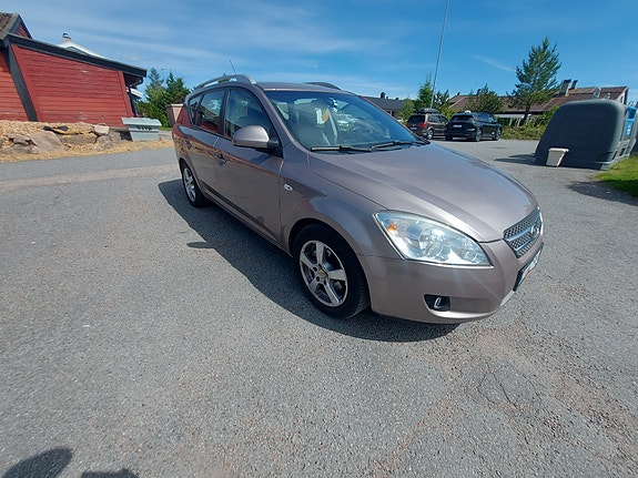 Kia Ceed 7 of 17