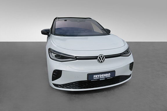 Volkswagen ID.4 GTX 3 of 5