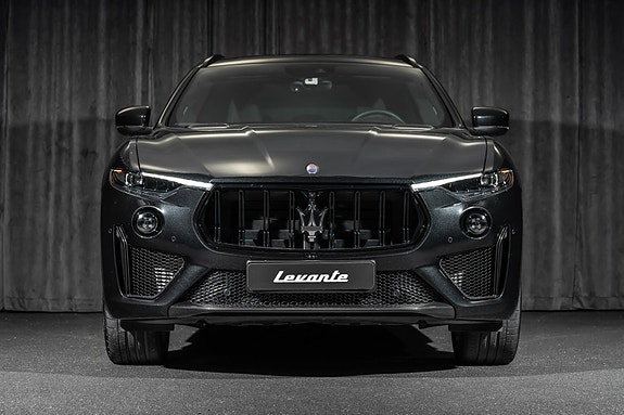 Maserati Levante 2 of 5