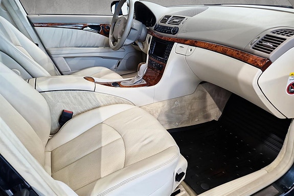Mercedes-Benz E220 d 5 of 5