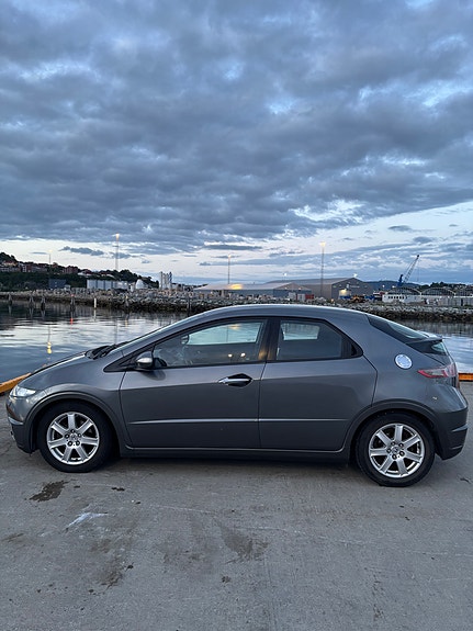 Honda Civic 8 of 25