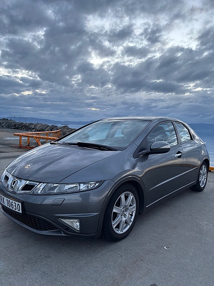 Honda Civic 3 of 5