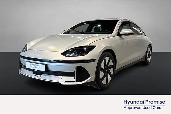 Hyundai Ioniq 6 3 of 5