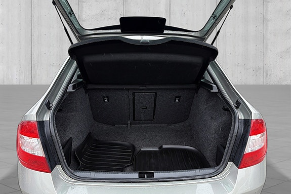 Skoda Rapid 17 of 18
