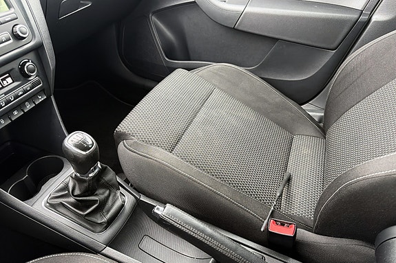 Skoda Rapid 14 of 18