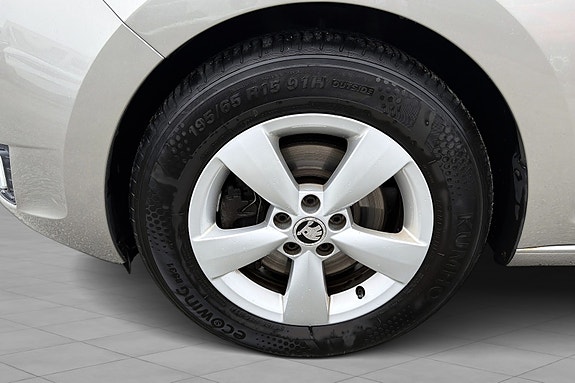 Skoda Rapid 18 of 18