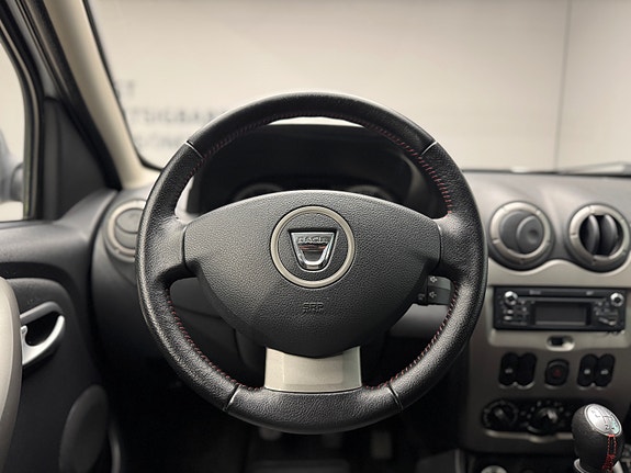 Dacia Duster 14 of 20
