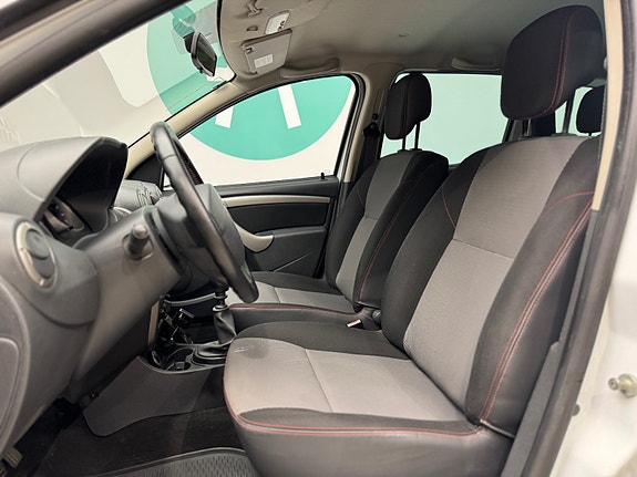 Dacia Duster 9 of 20