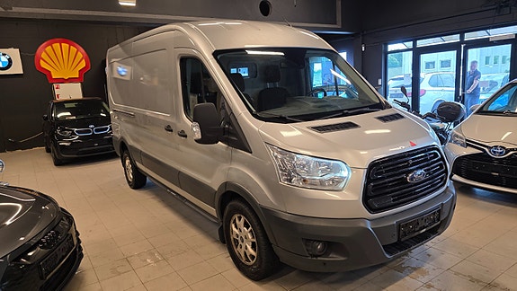 Ford Transit 3 of 5