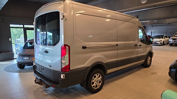 Ford Transit 4 of 5