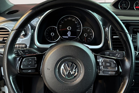 Volkswagen Beetle 12 of 16