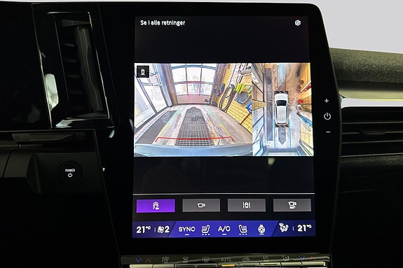 Renault Scenic E-Tech 12 of 17
