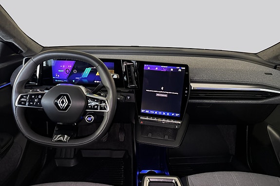 Renault Scenic E-Tech 14 of 17