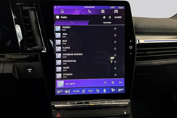 Renault Scenic E-Tech 11 of 17