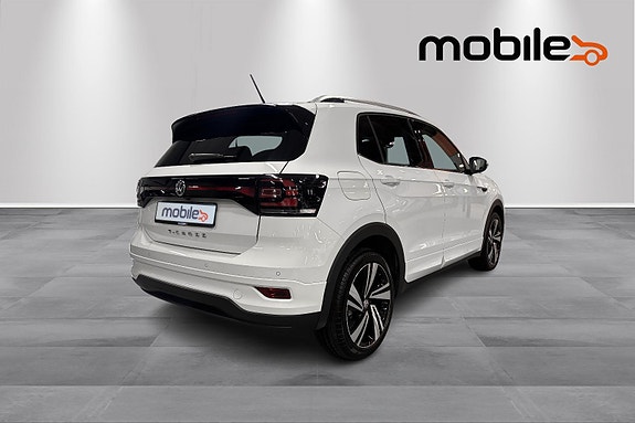 Volkswagen T-Cross 3 of 5