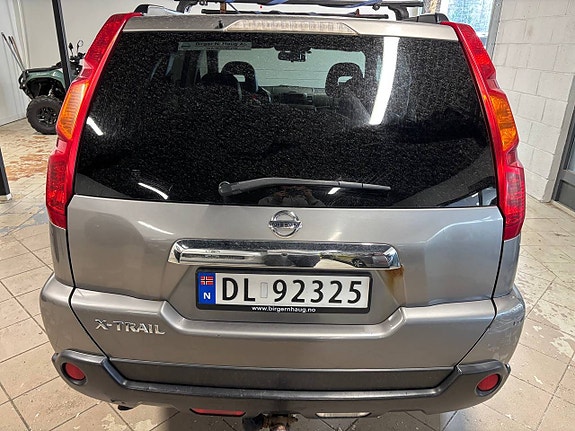 Nissan X-Trail 4 of 5