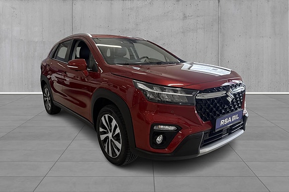 Suzuki S-Cross 3 of 5