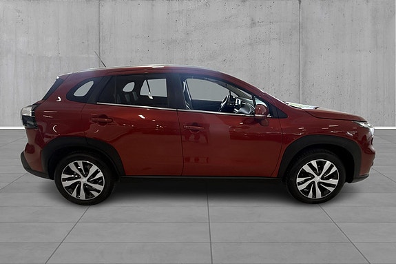 Suzuki S-Cross 4 of 5