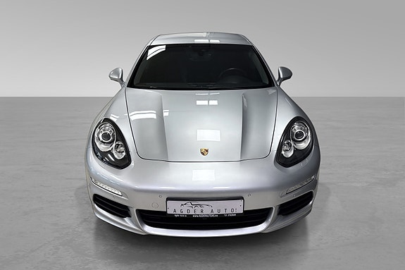 Porsche Panamera 6 of 30