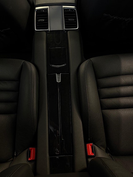 Porsche Panamera 24 of 30