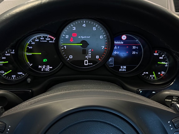 Porsche Panamera 30 of 30