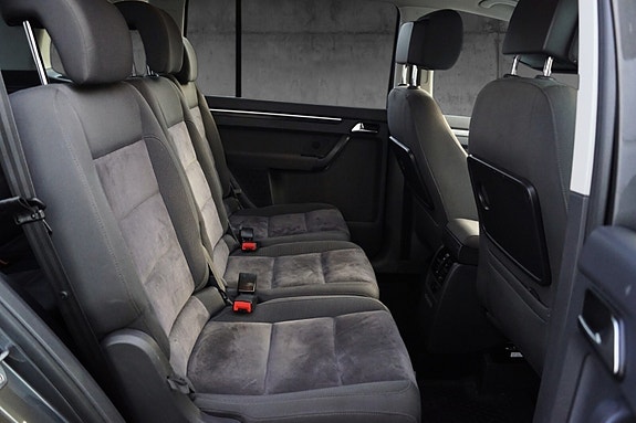 Volkswagen Touran 22 of 30