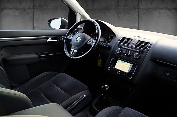 Volkswagen Touran 17 of 30