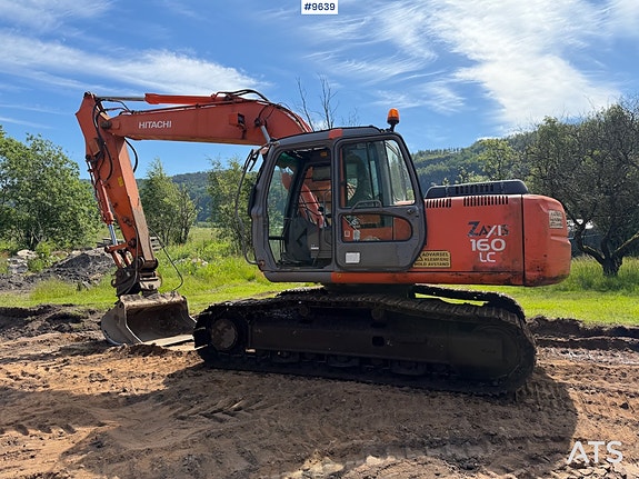 Hitachi ZX160LC Gravemaskin m/ 3 skuffer 2 of 5